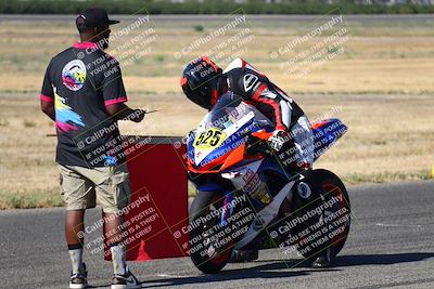 media/Aug-13-2023-CRA (Sun) [[1cfc37a6fb]]/Race 3 600 Superbike/Grid Shots/